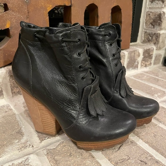 Tsubo x Tim Weiland Royse Leather Ankle Booties Size 6.5 - Picture 1 of 12